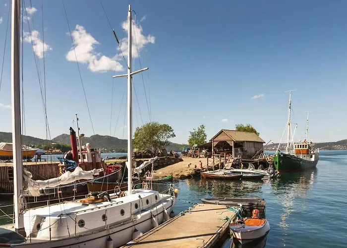 Dinbnb I Views & Street Parking In Sandviken Διαμέρισμα