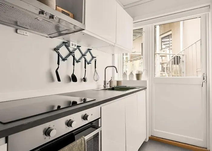 Dinbnb I Views & Street Parking In Sandviken Διαμέρισμα *